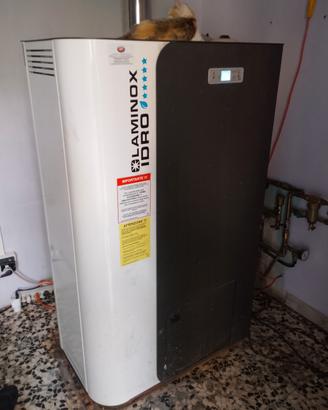 caldaia a pellet 29kw come nuovo