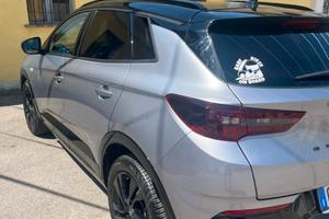 Opel grandland ybrid