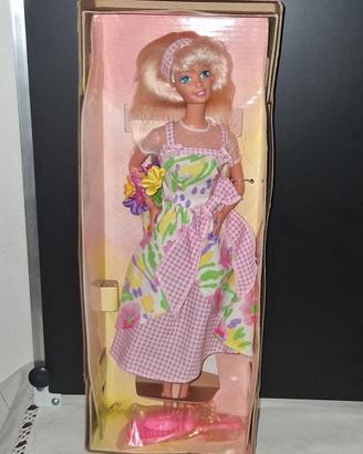 Barbie Spring Petals 1996 Avon - Special Ediion