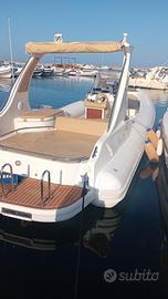 DOMAR D8 – 8,28 M – MERCRUISER 350 MAG – BRAVO ONE