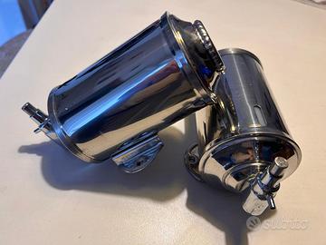 Dispenser vintage in acciaio per sapone liquido