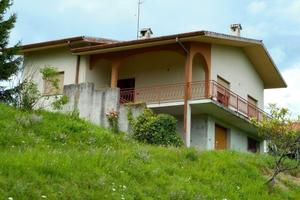 VILLA INDIPENDENTE - vista e spazi ideali per l...