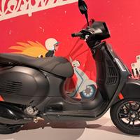 Vespa GTS 125 Super Sport