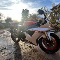 Yamaha YZF R1 - 2003