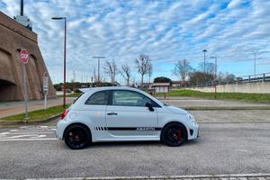 Abarth 595 Competizione