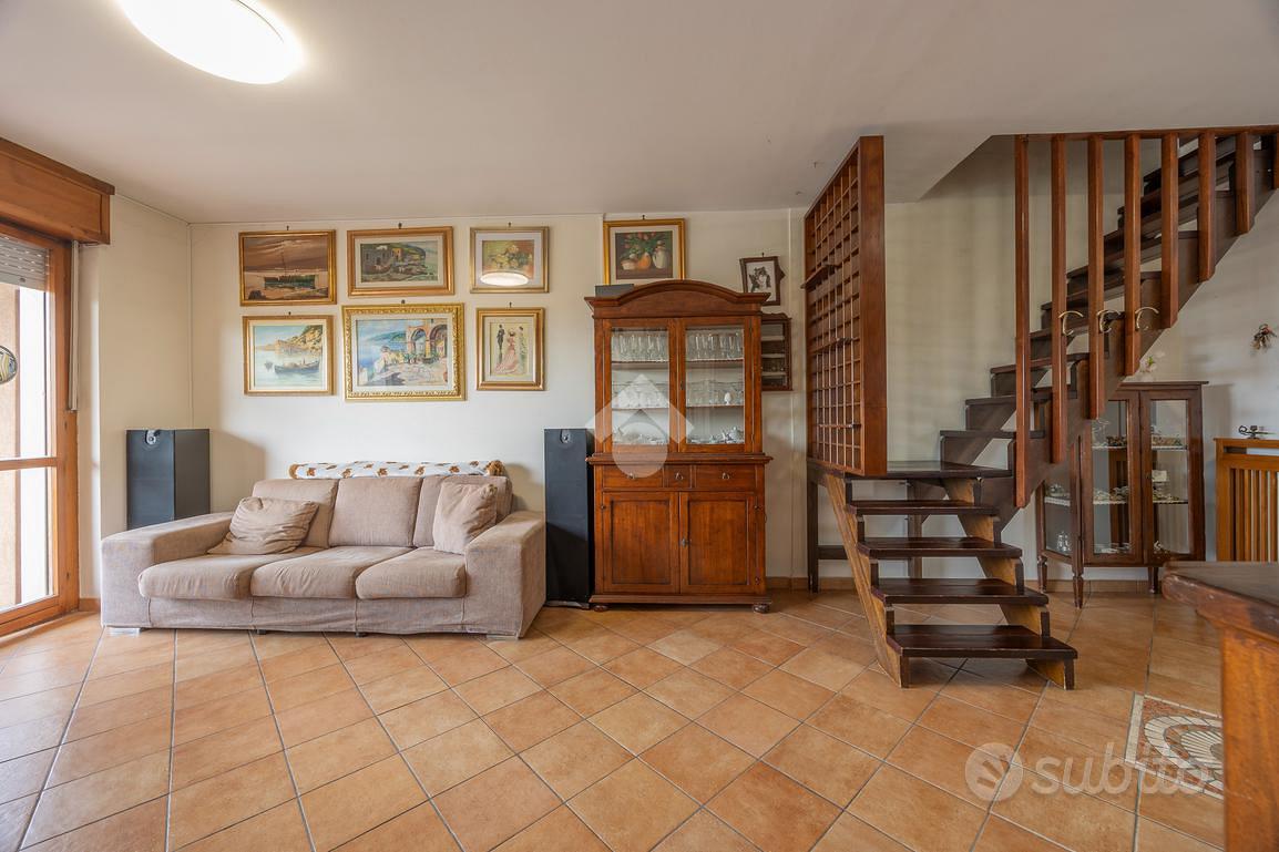 5 LOCALI A SAN PIETRO IN CARIANO - Altro