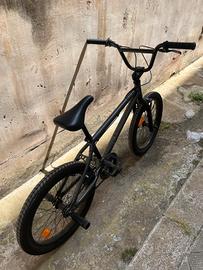 BMX B'TWIN modello WIPE 100