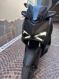 Yamaha XMAX 300 Tech MAX – 07/2024 - Pari al nuovo