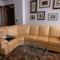 Divano angolare in pelle