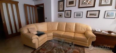 Divano angolare in pelle