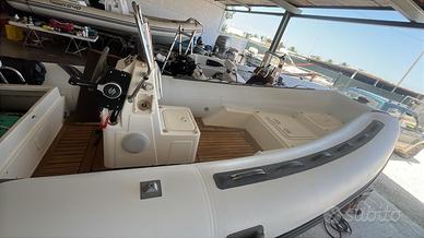 Gommone BWA 5,50 mt + Suzuki 40cv (Senza Patente)