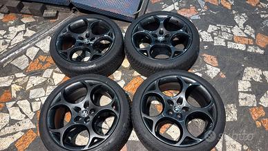 Cerchi in lega Alfa Romeo + Ruote Continental