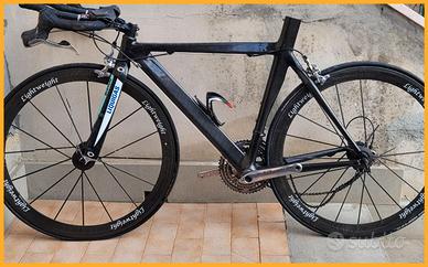 Bici carbon triathlon ruote non integre