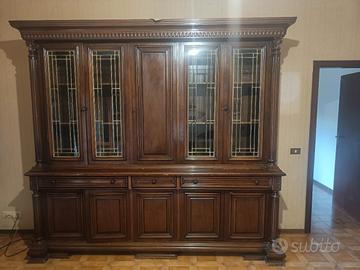 Mobile in legno massello 