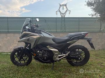 HONDA NC 750X DCT