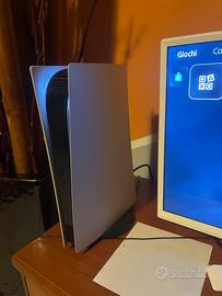 PS5 Digital + SSD 1TB + 3 Controller (2 opzioni)