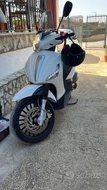 Beverly 125 -2015