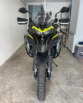 Benelli TRK 702 X 2024 – 4.720 km – Tris valigie