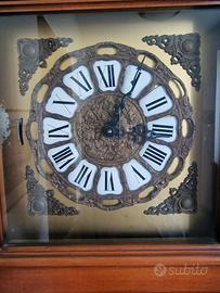 Orologio a pendolo da colonna antico / vintage in