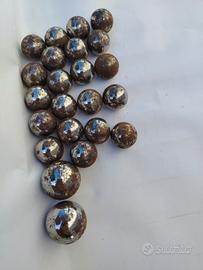 N. 23 biglie in ferro cromato