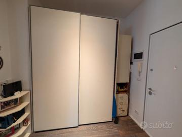 🚪 ARMADIO ANTE SCORREVOLI – GRANDE E CAPIENTE!