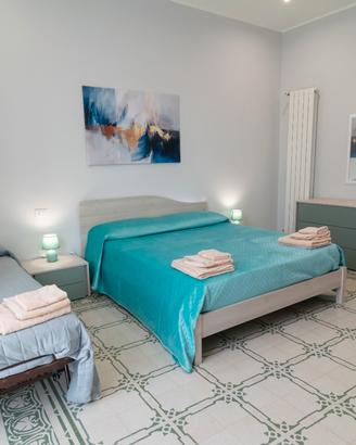 Camera + bagno privato, cucina-soggioro in comune