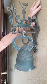 Campanello vintage con supporto