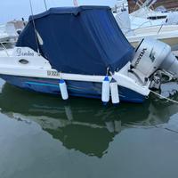 TERMINAL BOAT 21 DEL 2004