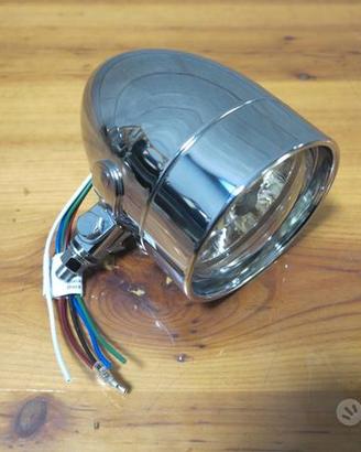 Faro supplementare aftermarket per moto custom