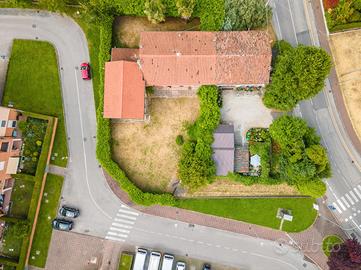 Terranegra: nuova trifamiliare di testa