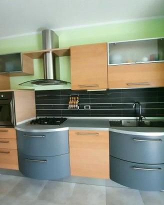 CUCINA COMPLETA DI ELETTRODOMESTICI