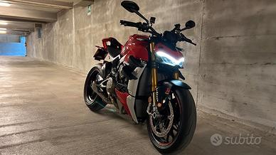 Ducati Streetfighter V4 
