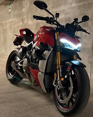 Ducati Streetfighter V4 