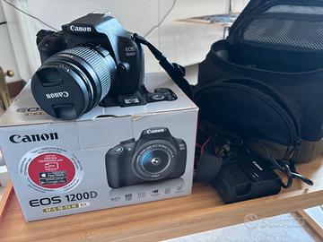 Canon EOS 1200D con borsa Canon