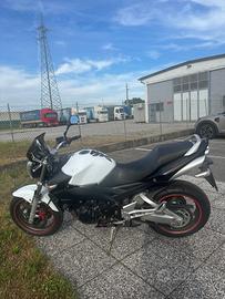 Suzuki GSR 600