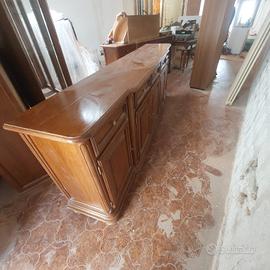mobili in legno massiccio