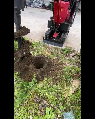MiniEscavatore GIOR700P Braccio Allungato Trivella