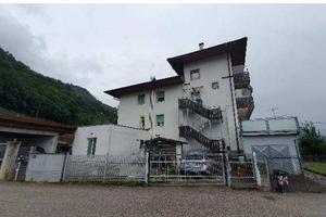 Immobile in asta di 162 m² con 4 locali a Merano