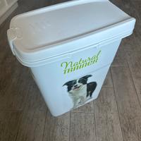 Contenitore cibo per cani