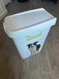 Contenitore cibo per cani