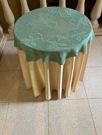 Centro uncinetto e tovaglia