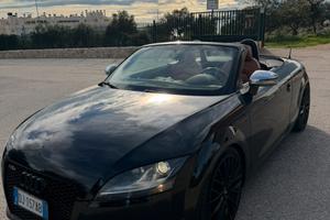 Audi TT roadster cabrio    S/RS    254cv a banco