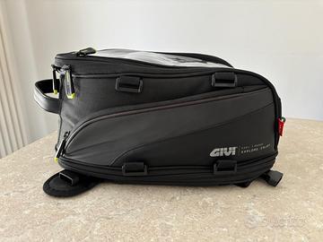 Borsa da serbatoio GIVI EA130 magnetica estensibil