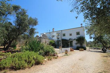 VILLA SINGOLA A OSTUNI