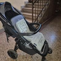 Passeggino confortevole con coperta parapioggia 
