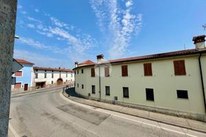 3 LOCALI A BORGO SAN GIACOMO