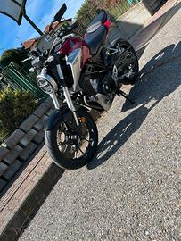 Honda CB125R