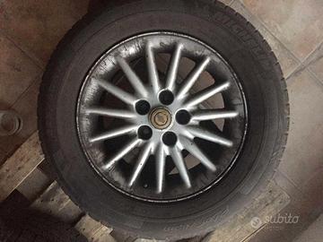 4 Ruote Chrysler Michelin 225 / 60 / R16