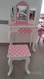 Tavolo trucco bimba