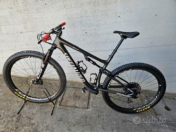 bicicletta Mtb, marca specialized